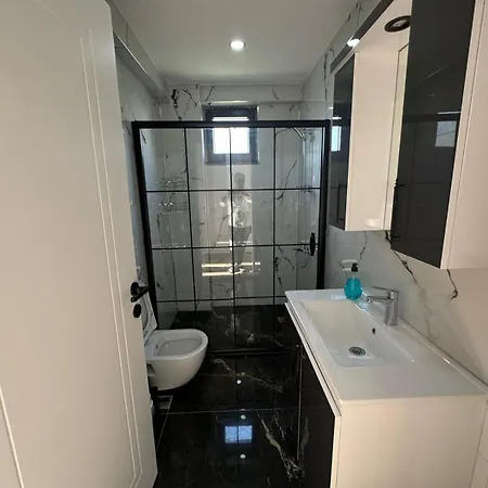 6 Yatak Odali Ultra Lueks Yeni Villa *